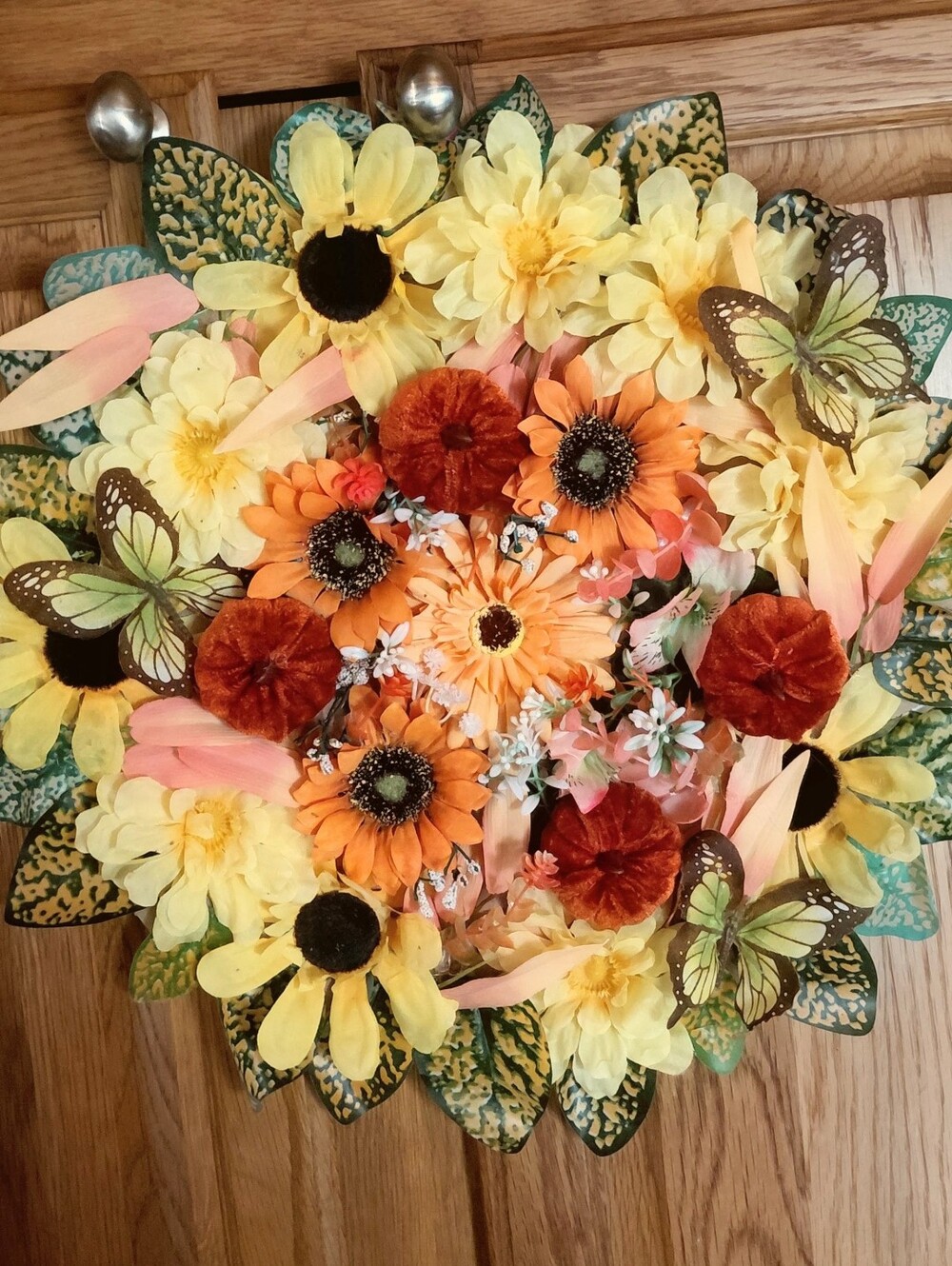 Beautiful Fall Wreath 16x16" (Handmade)
